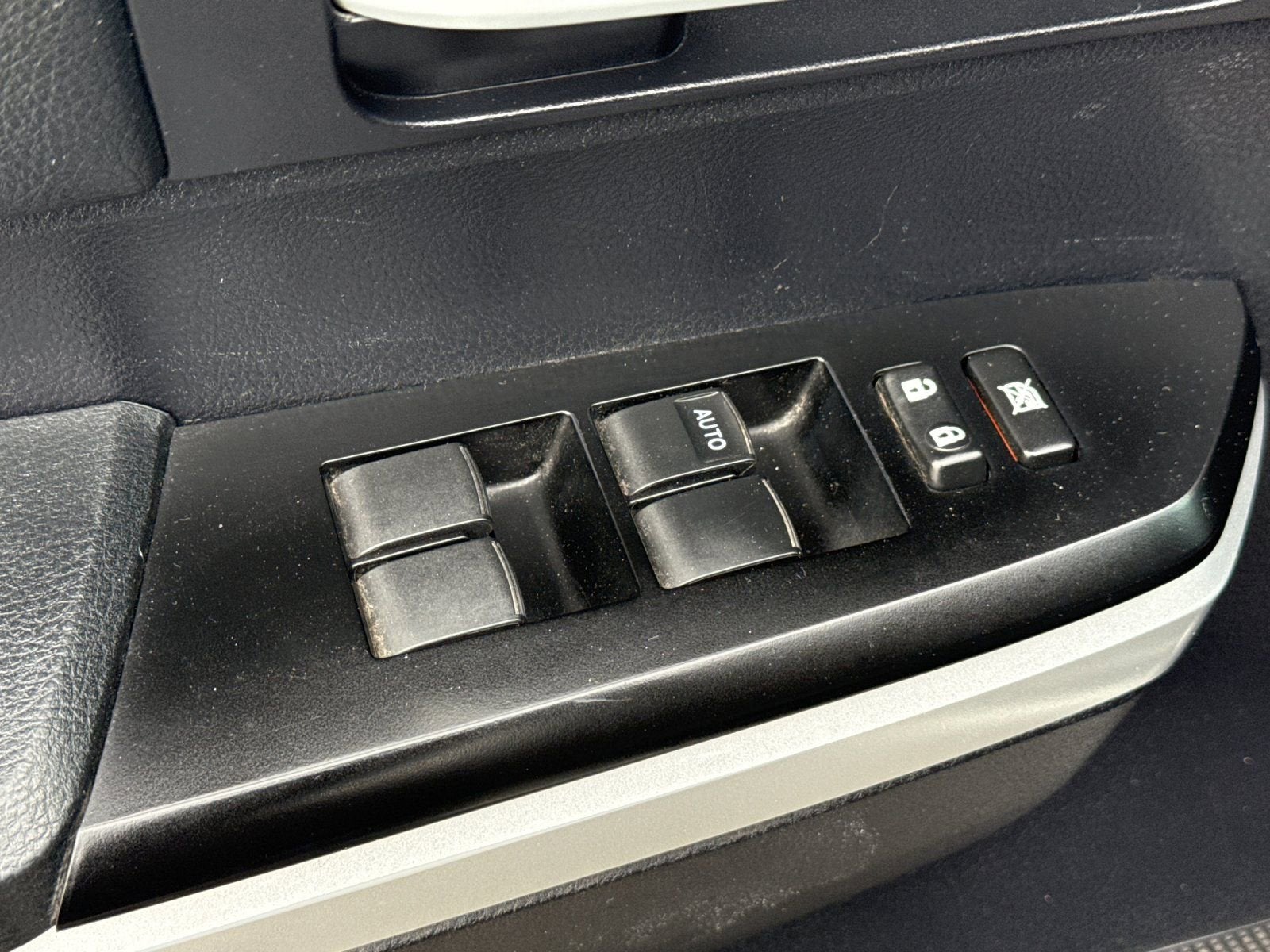 2016 Toyota Tundra 4WD Truck SR