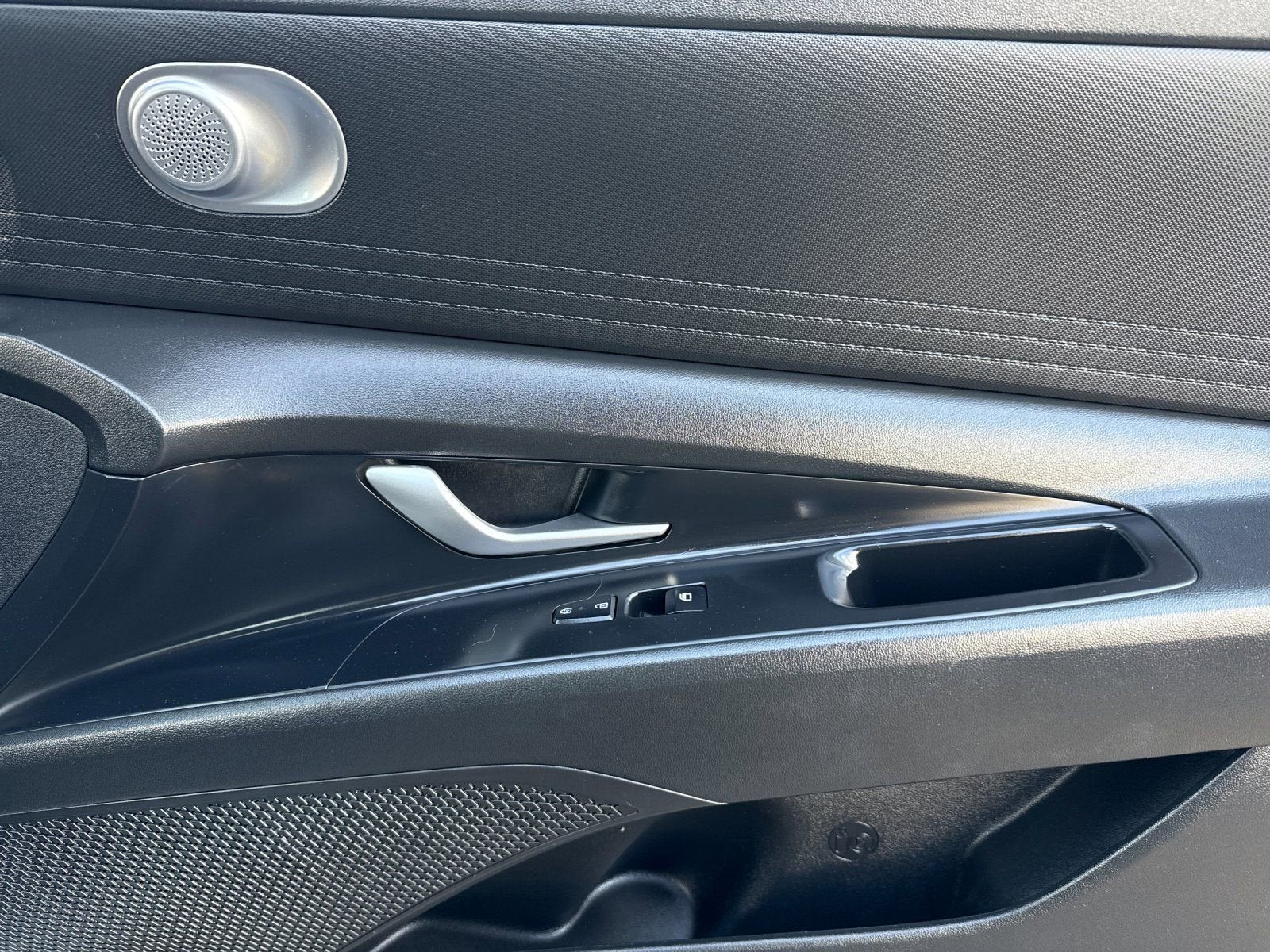 2022 Hyundai Elantra Hybrid Blue