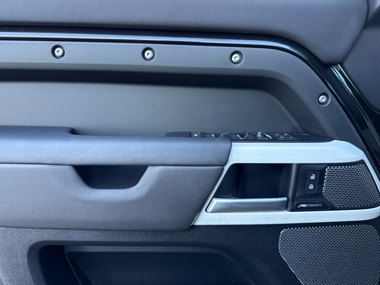 2024 Land Rover Defender S