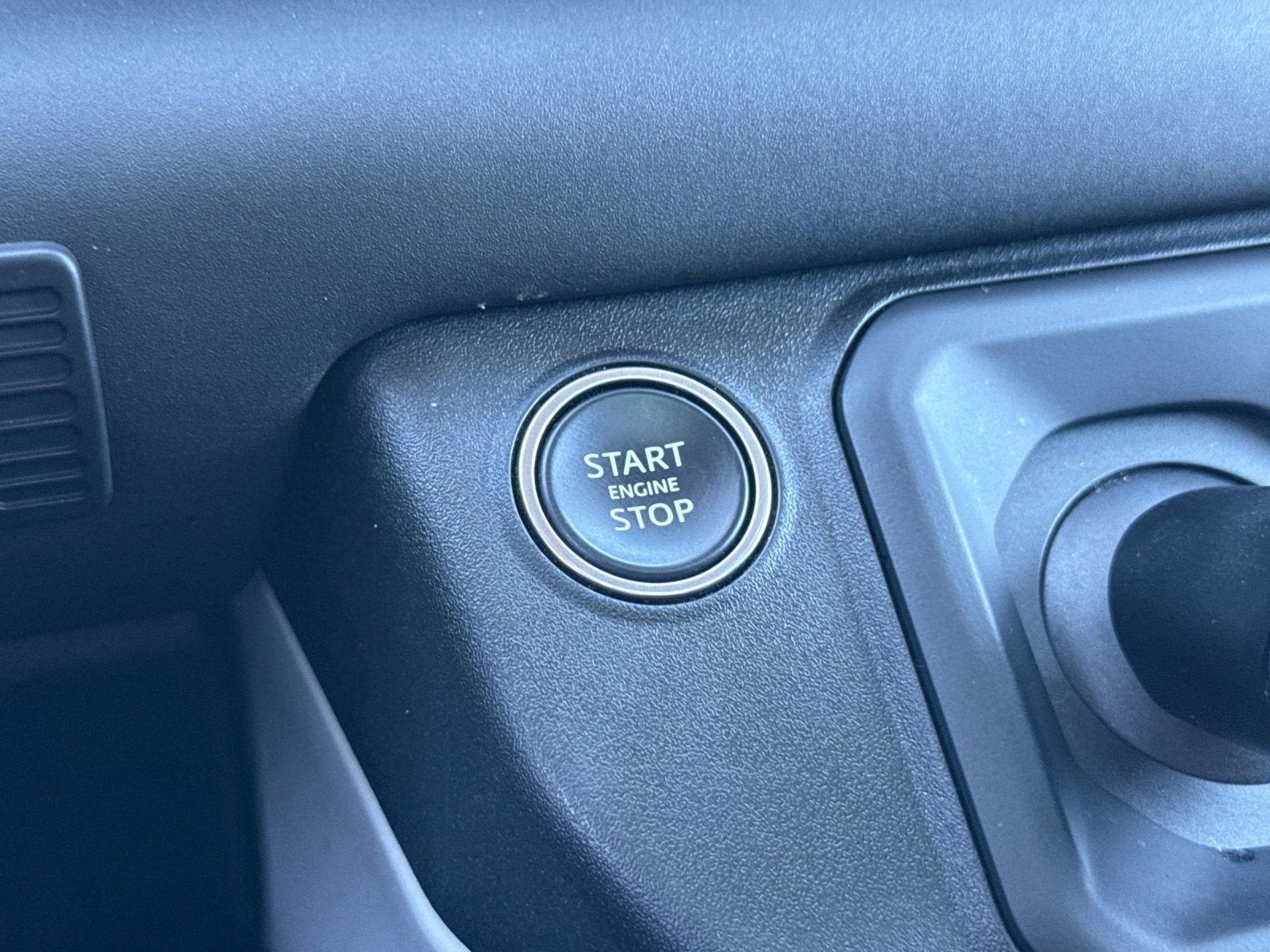 2024 Land Rover Defender S