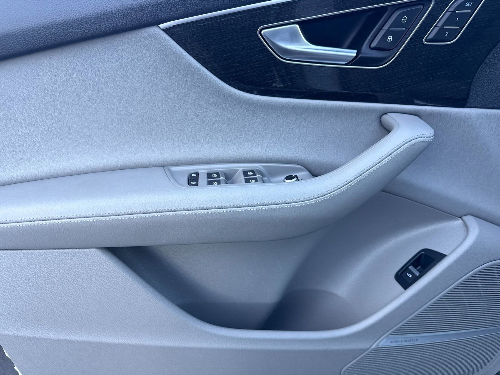 2023 Audi Q7 Premium Plus