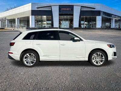2023 Audi Q7 Premium Plus