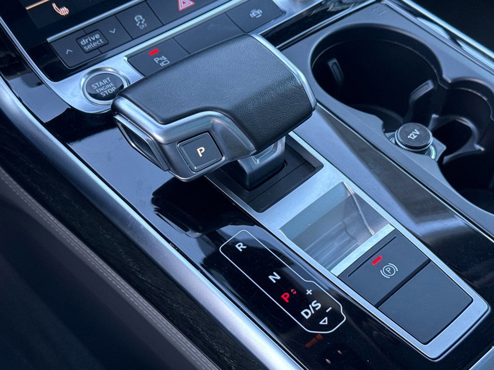 2023 Audi Q7 Premium Plus